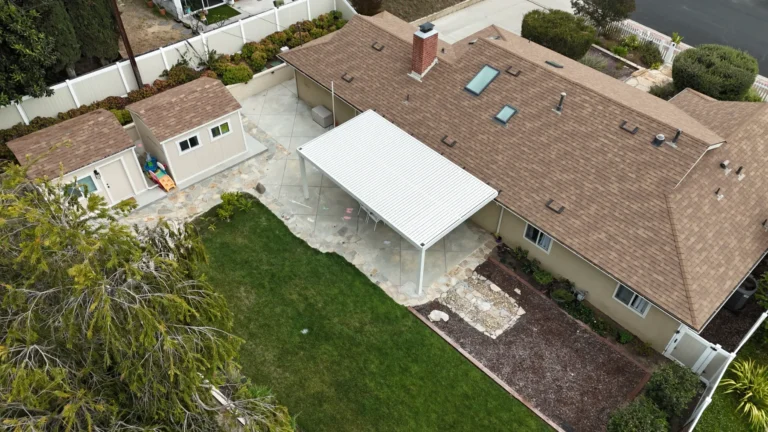 Drone view of an aluminum slat patio cover by Aluglobus
