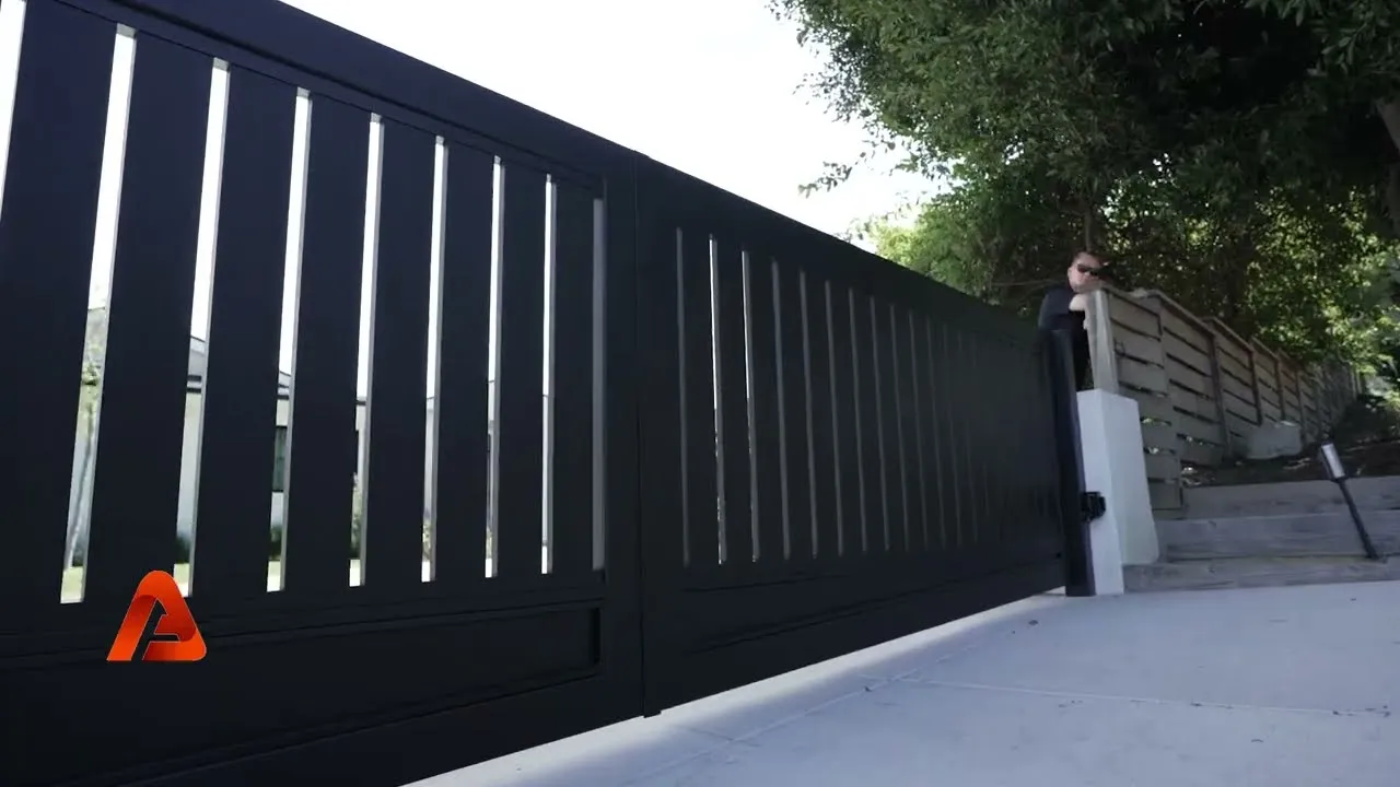 Vertical aluminum swing gate: ALU20, ALU40, ALU60