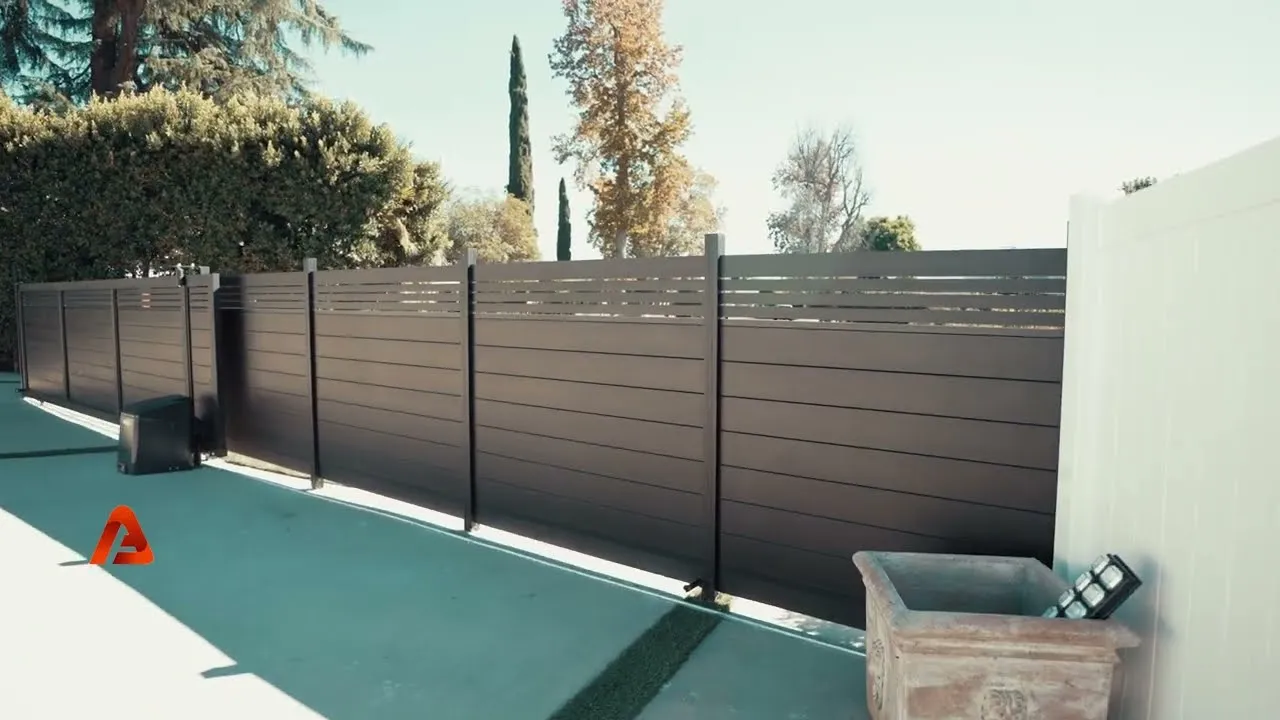 An Aluglobus aluminum sliding gate